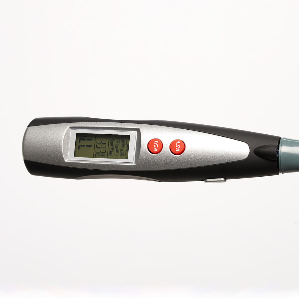Digital BBQ meat thermometer fork display