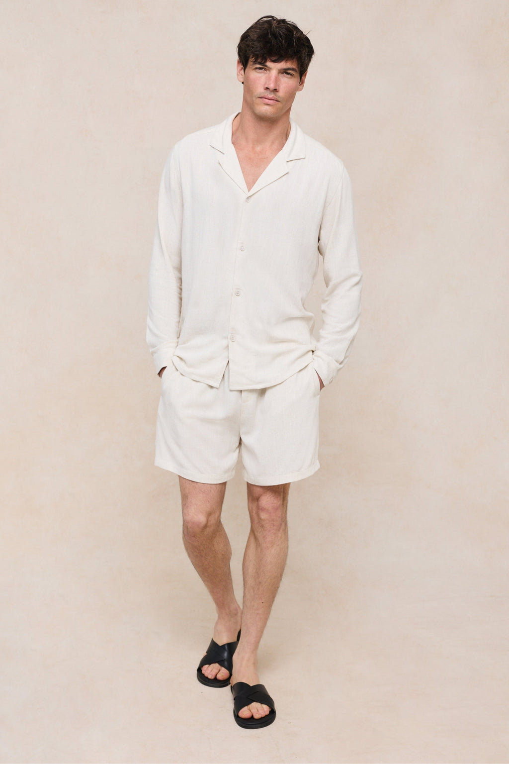Oatmeal linen shorts