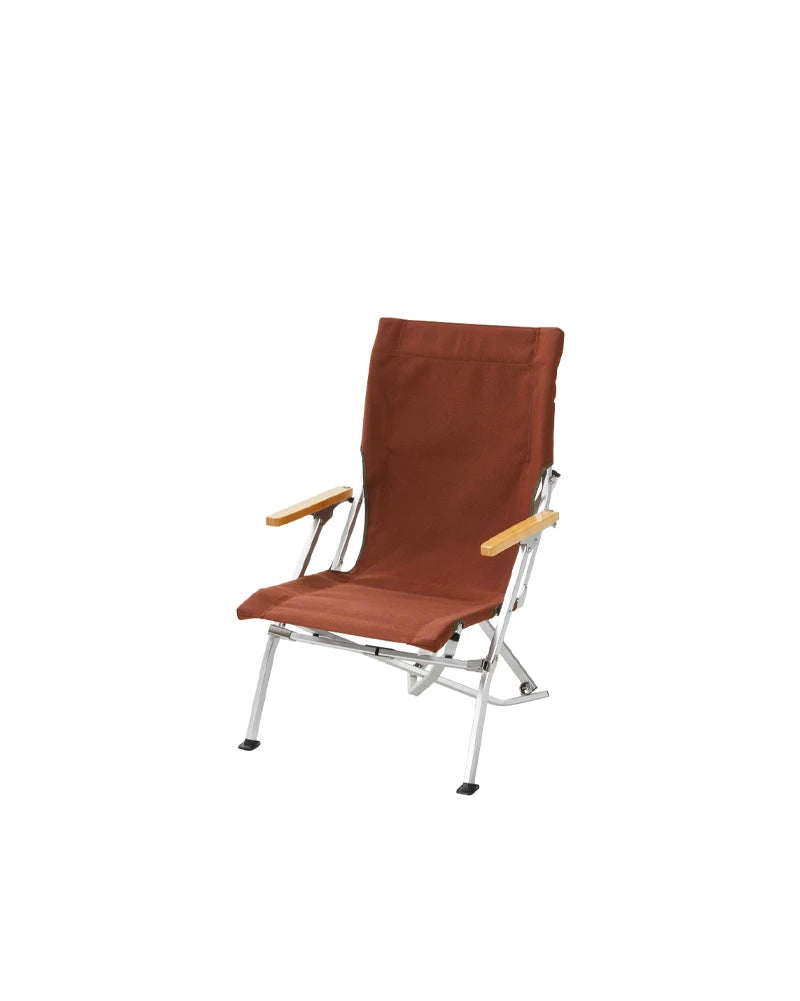 Low folding beach chair in Brown