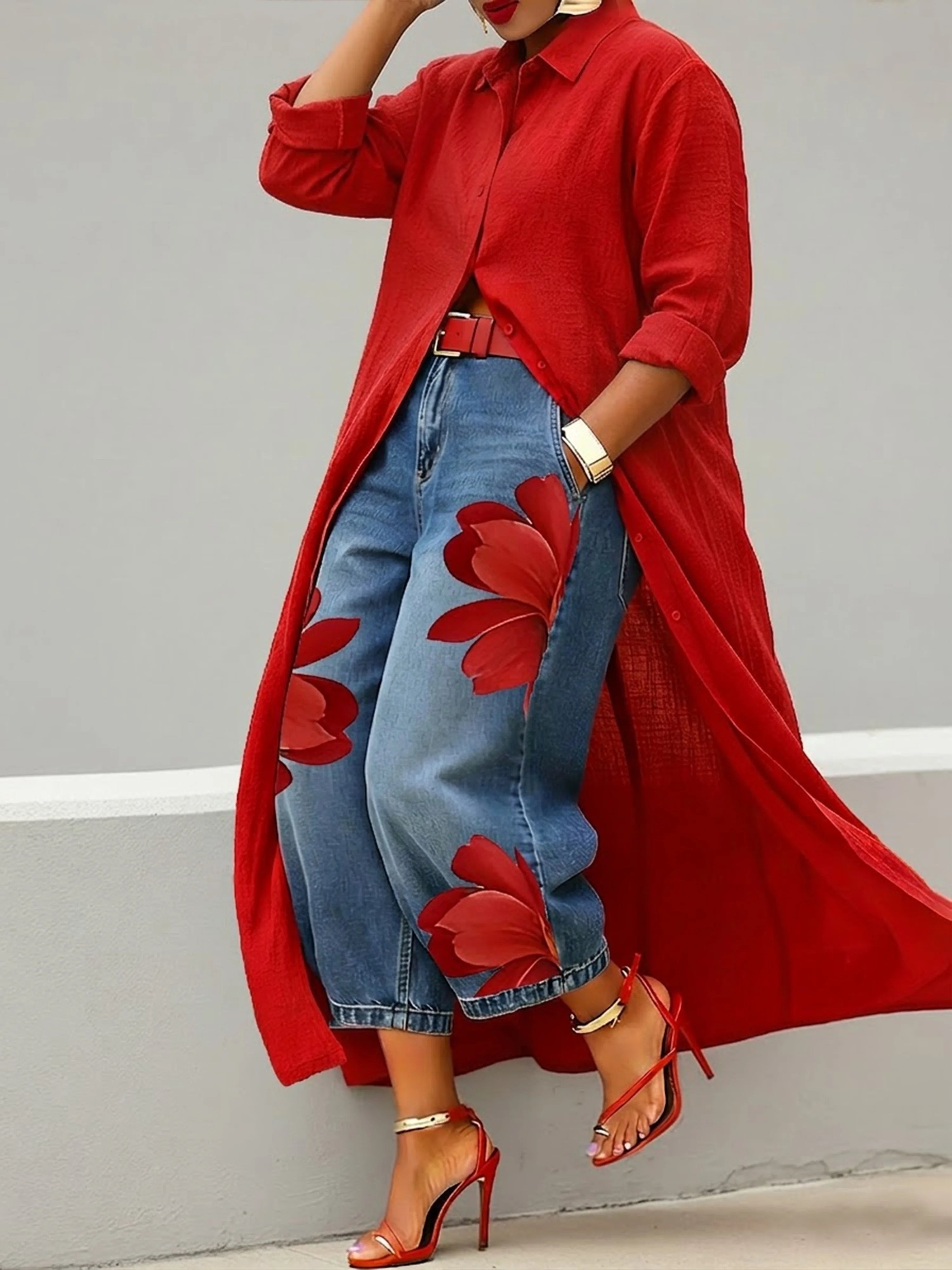 Floral-print wide-leg jeans detail
