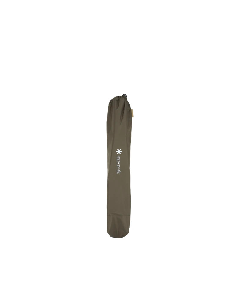 Low folding beach chair detail