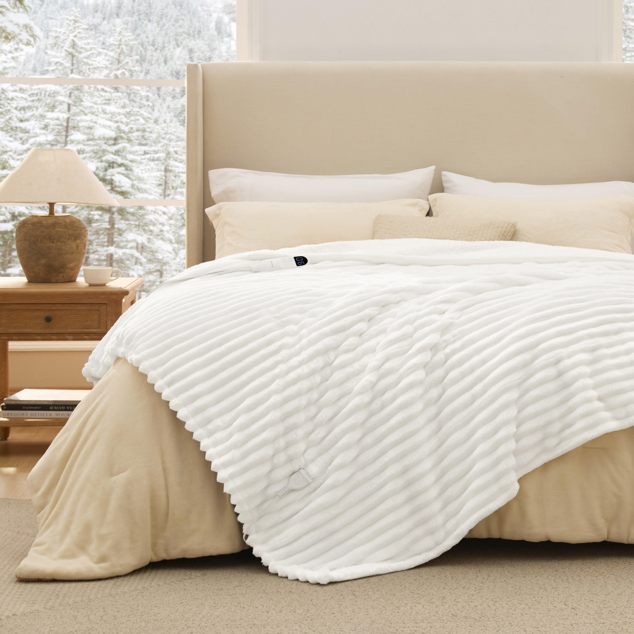 Ribbed flannel heated blanket