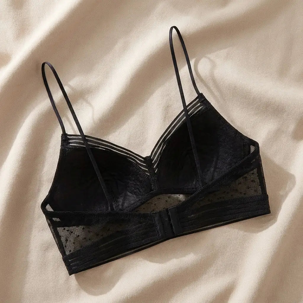 Low-back wireless lace bralette