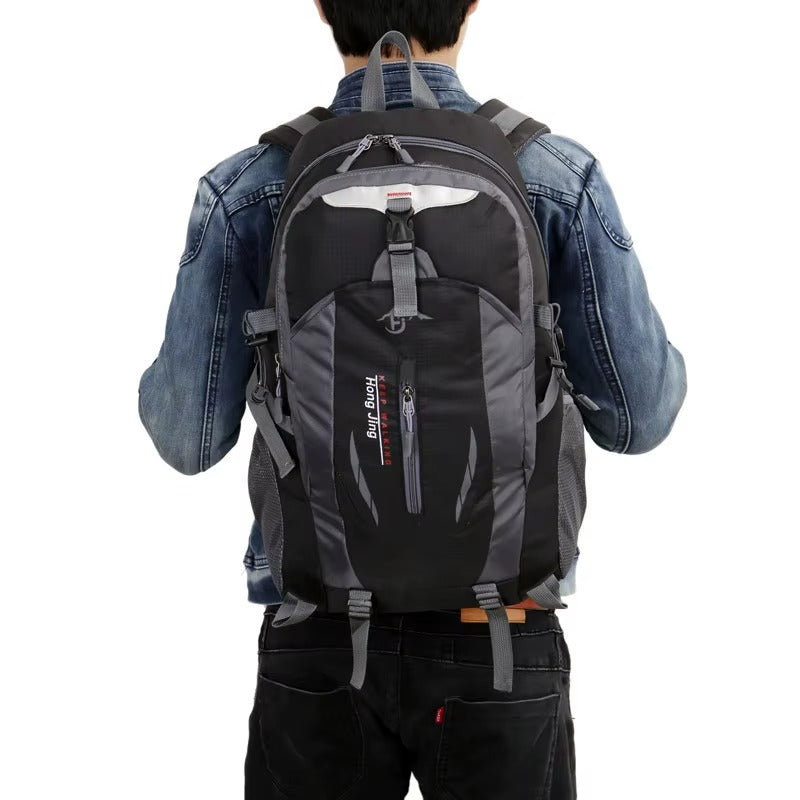 AdventurePro | Travel Backpack with 40L Waterproof Capacity | Ergonomic Design for Comfortable Outdoor Adventures