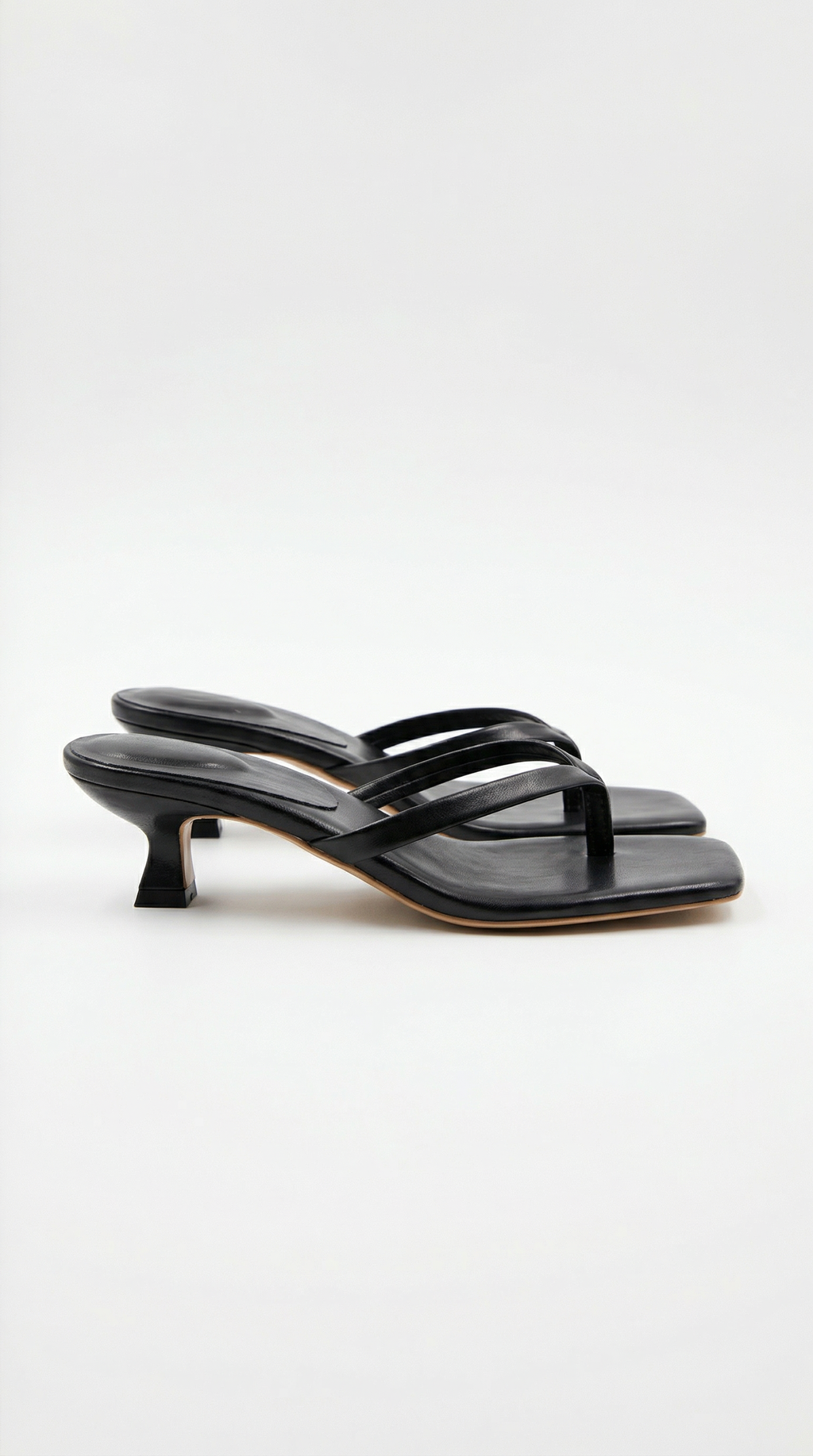 Chic Collection | Black Thong Sandals for Women with Kitten Heel | Comfortable Minimalist Design for Effortless Style