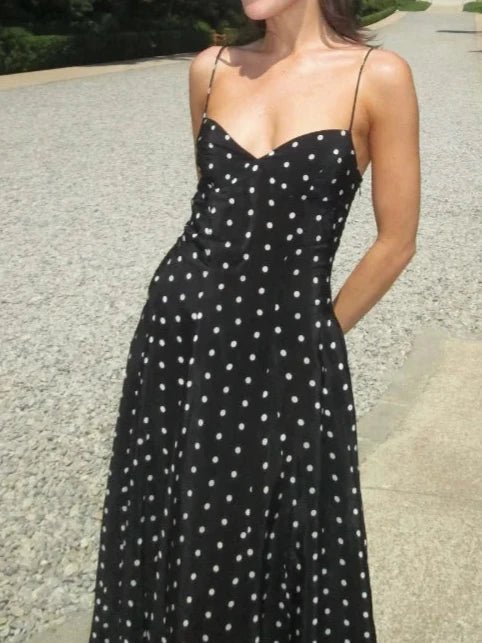 Maxi Dress for Women with V-Neckline & Backless Design – Trendy...