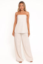 Chic Collection | Wide Leg Pants with High Rise & Pleat Detail | Stylish Comfort for Effortless Elegance