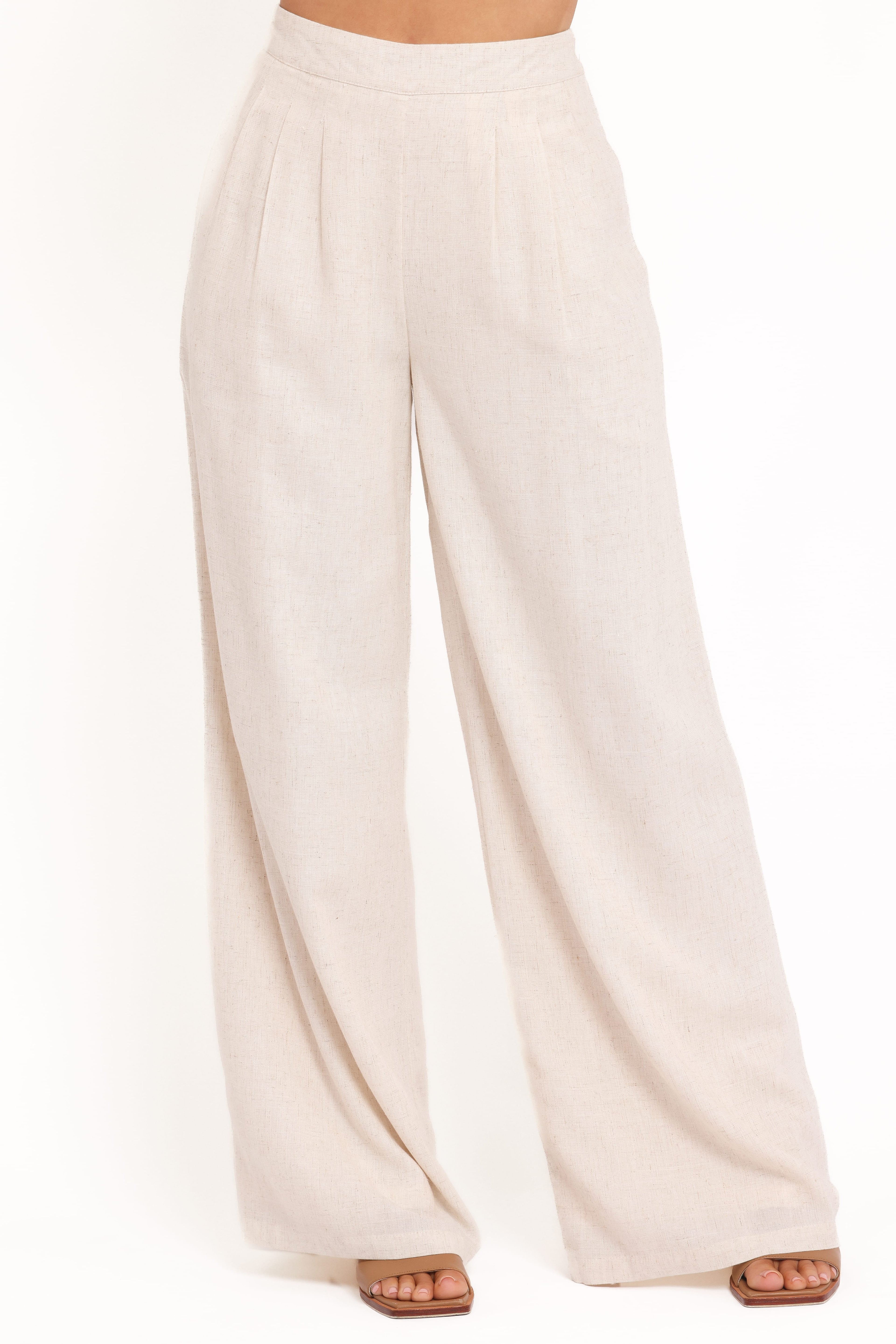 Chic Collection | Wide Leg Pants with High Rise & Pleat Detail | Stylish Comfort for Effortless Elegance