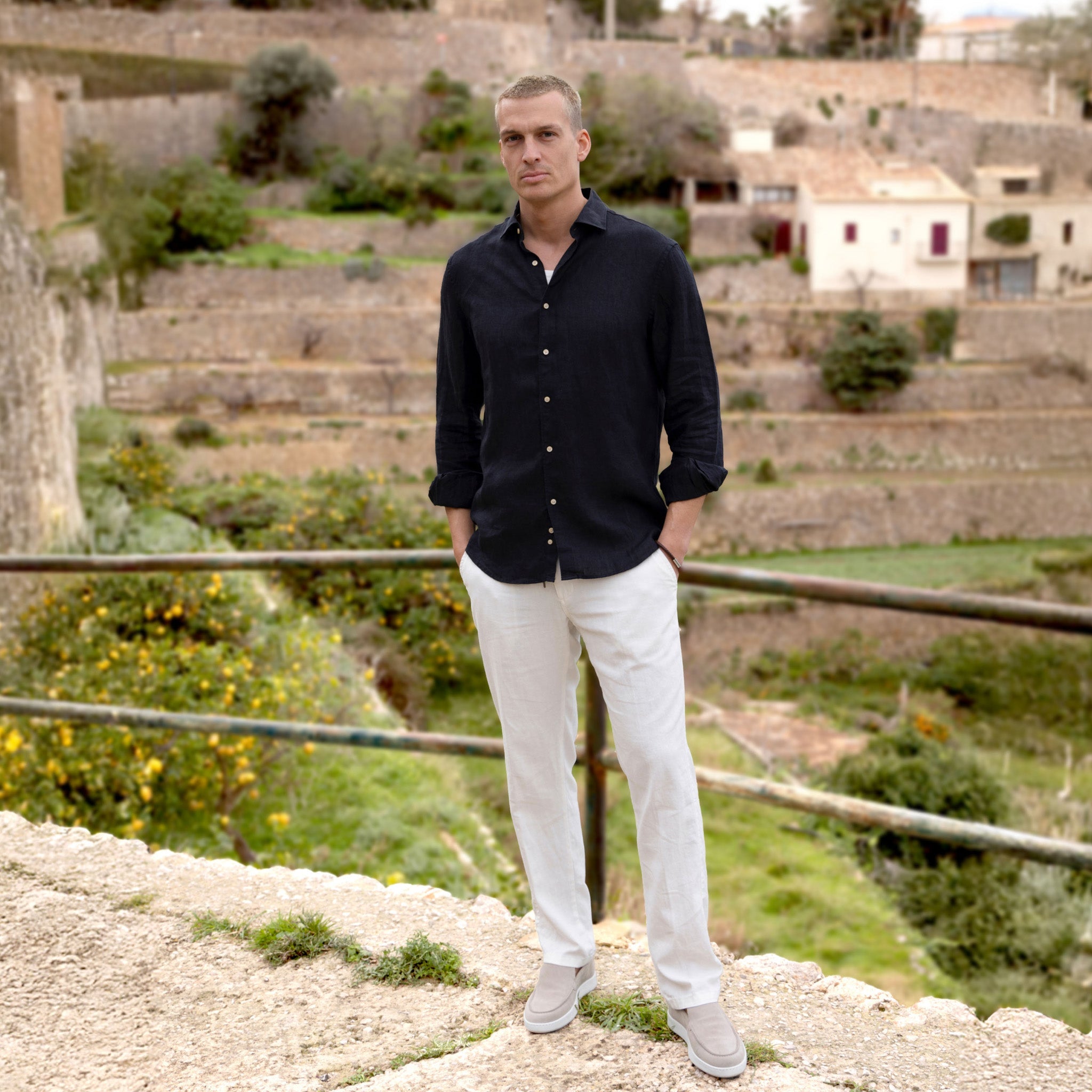 Classic Collection | Men's Dress Shirt in Black Linen with Premium Comfort | Versatile Style for Any Occasion