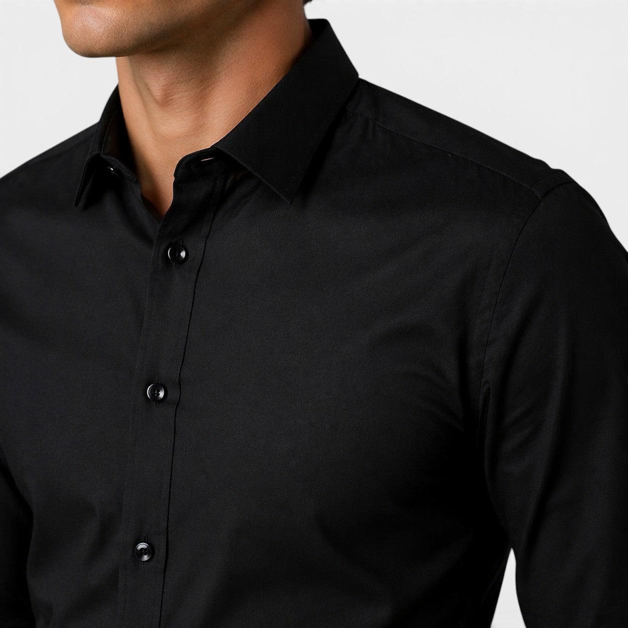 Classic Collection | Men's Dress Shirt in Crisp White Cotton with Tailored Fit | Versatile Style for Any Occasion