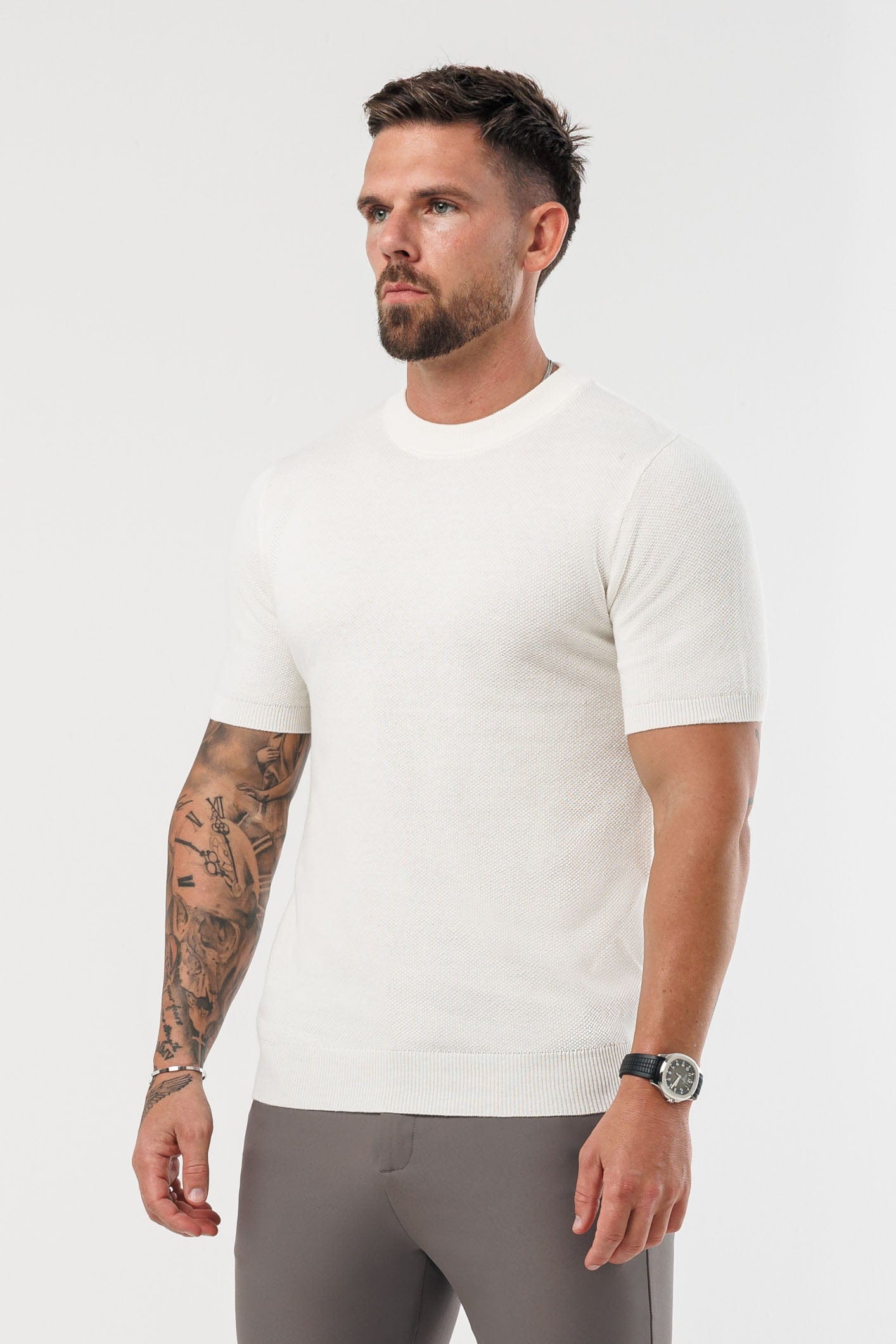 Coast Collection | Cashmere T-Shirt with Lightweight Comfort | Stylish Layering Essential for Year-Round Wear