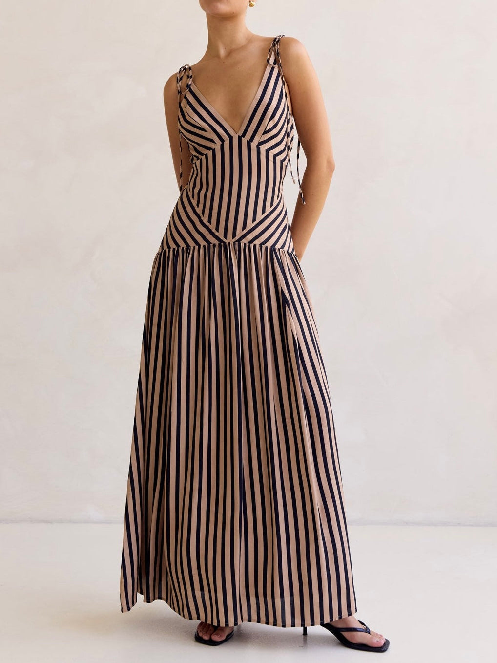 Elce Collection | Maxi Dress for Women with Soft V Neckline & Adjustable Ties | Flowy Skirt for Effortless Elegance
