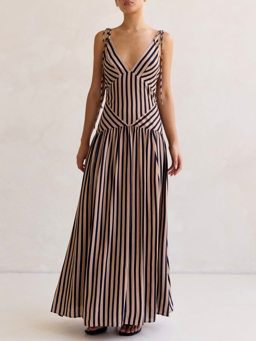 Elce Collection | Maxi Dress for Women with Soft V Neckline & Adjustable Ties | Flowy Skirt for Effortless Elegance