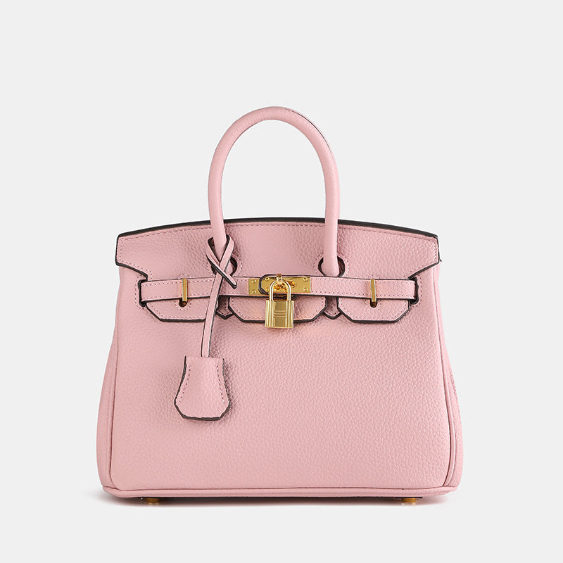 ElegantStyle | Women's Handbag with Textured Design & Secure Closure | Stylish Accessory for Everyday Use