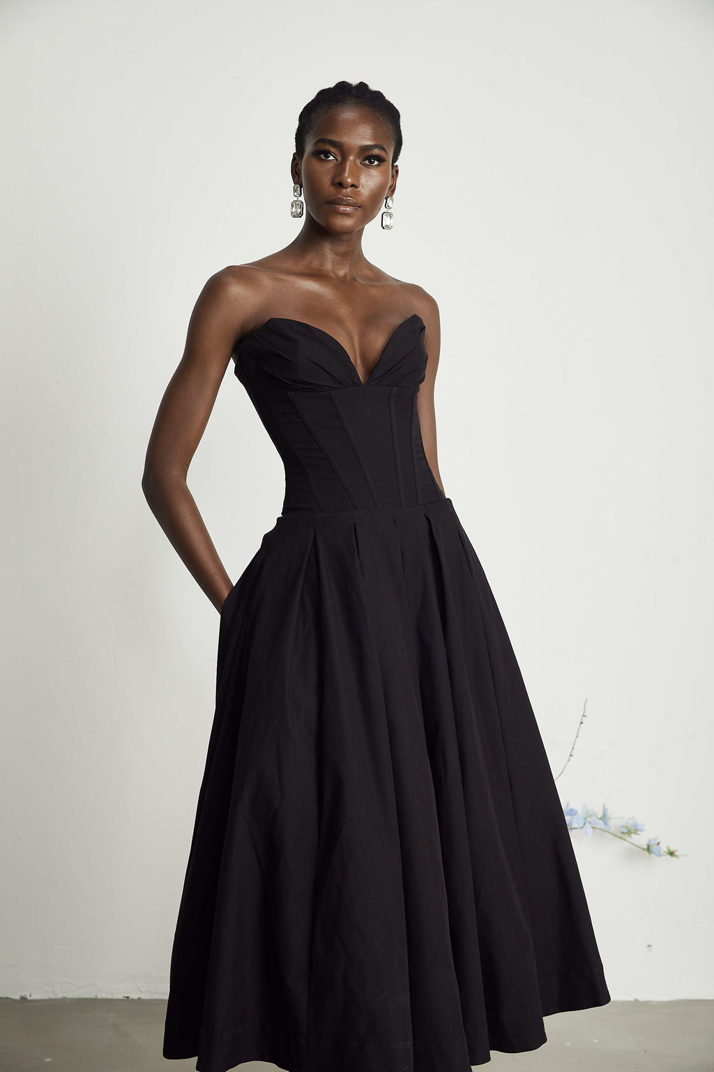 Elegant Black Dress – Off-Shoulder Midi Dress with Pleated...
