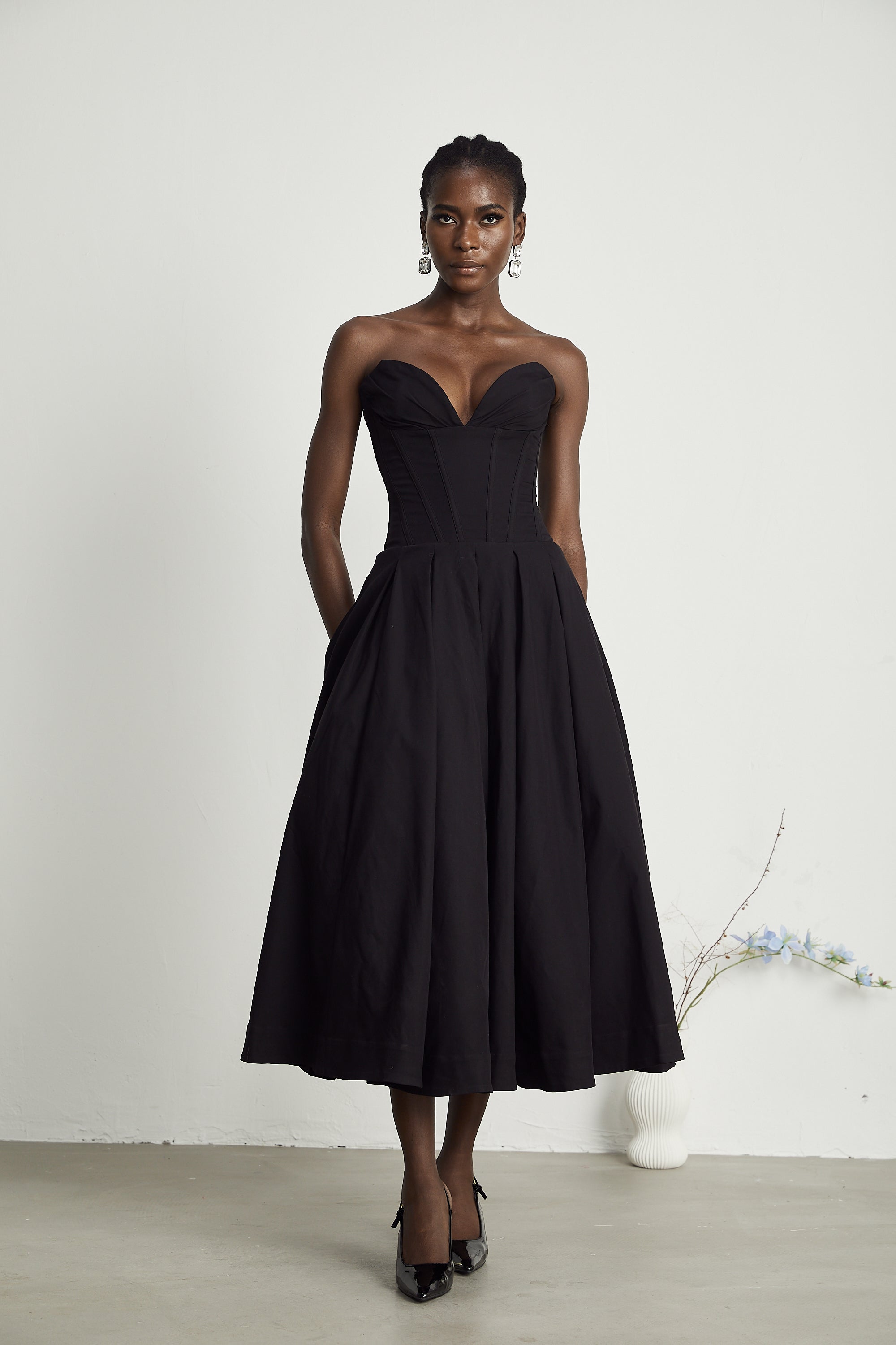 Elegant Black Dress – Off-Shoulder Midi Dress with Pleated...