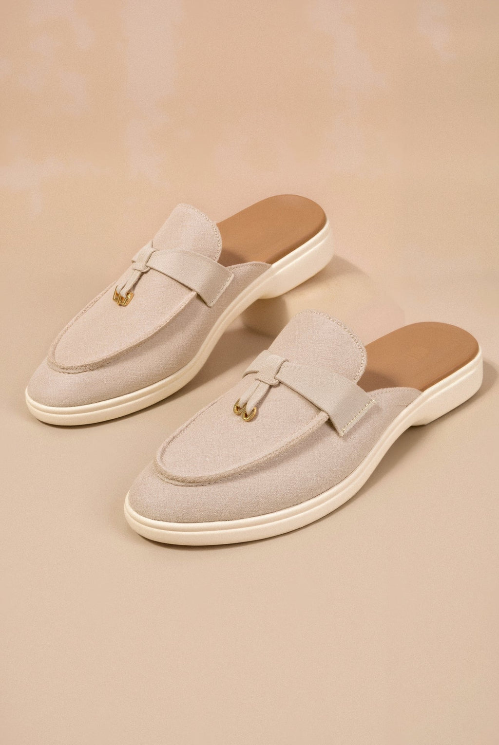 Flat Sandals Women with Solid Toe & Sequins