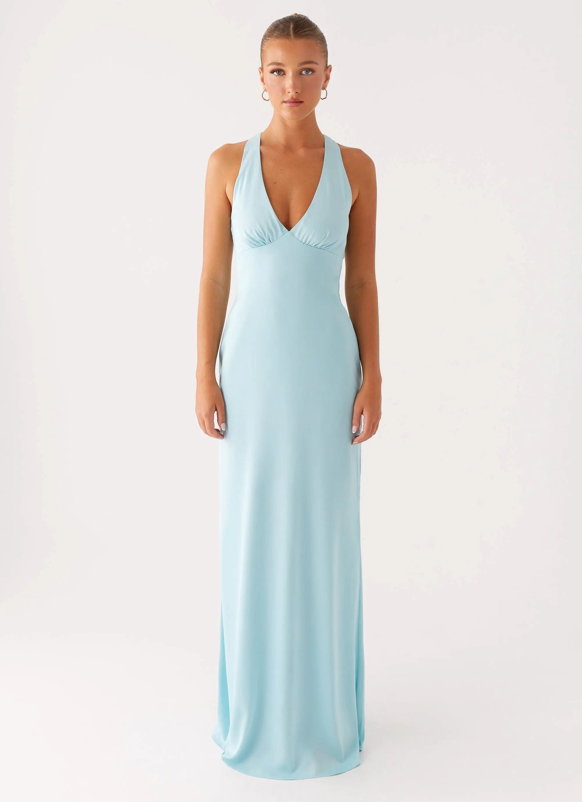 Women's Elegant Halterneck Maxi Dress with Ruched Detailing for Timeless Sophistication - Women's | Halter neckline — fl 1