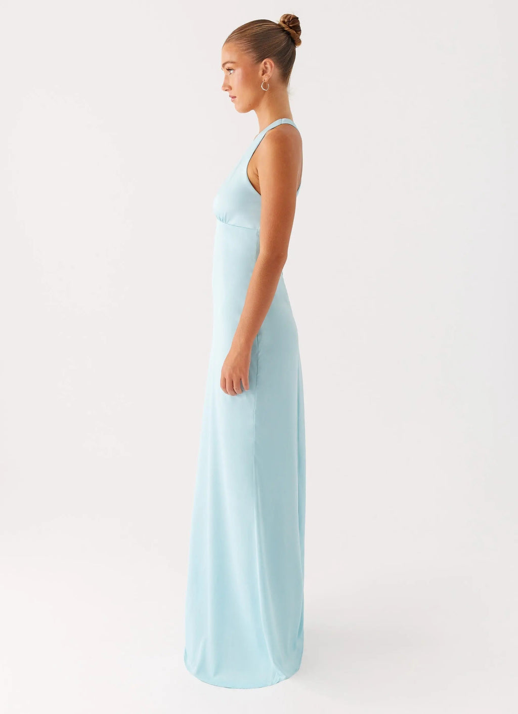 Women's Elegant Halterneck Maxi Dress with Ruched Detailing for Timeless Sophistication - Women's | Halter neckline — fl 2