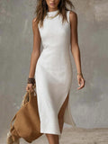 Elegant Plus Size Dress – Midi Style with Mock Neck & Slit Design...