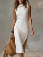 Elegant Plus Size Dress – Midi Style with Mock Neck & Slit Design...