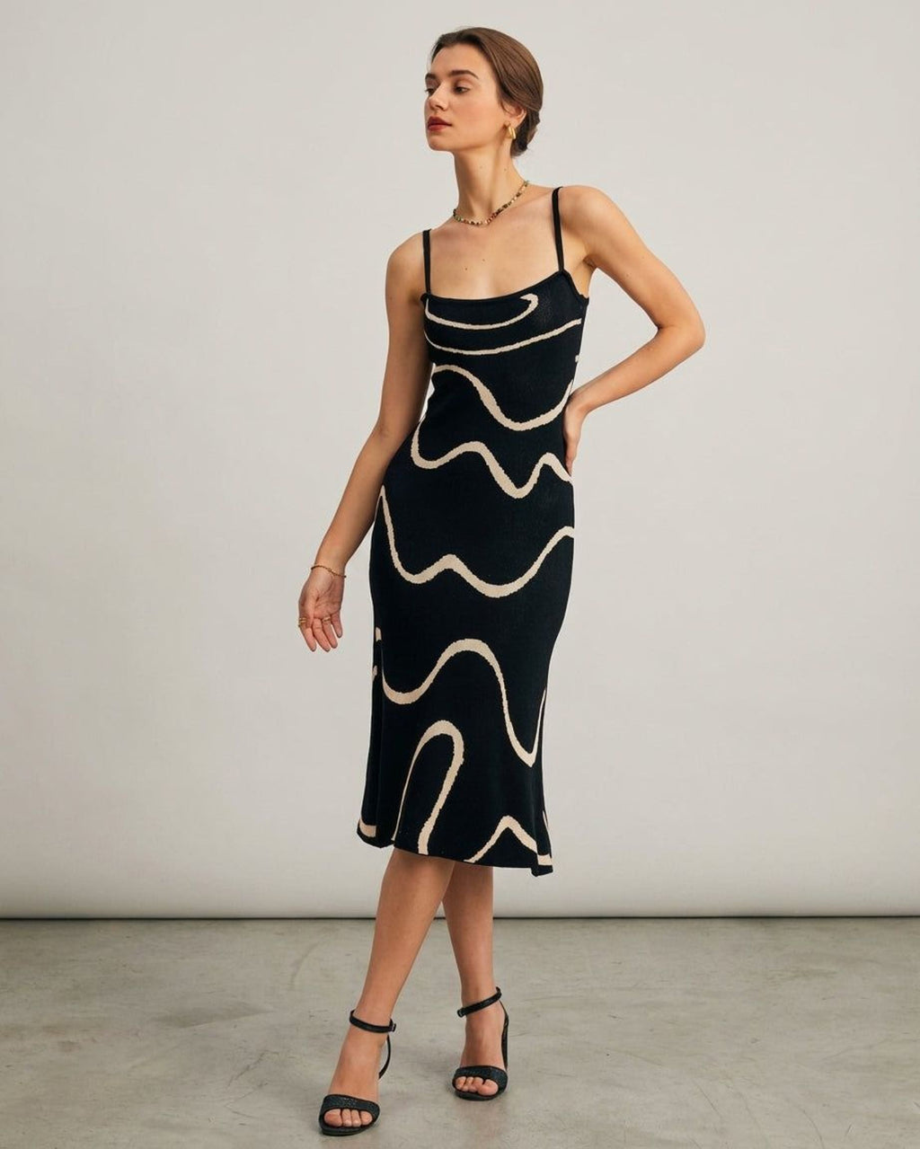 Elena Voss | Women's Black Bodycon Mermaid Midi Dress