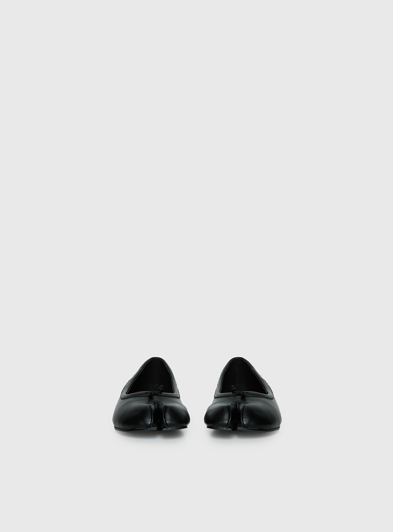 Faux Leather Black Ballet Flats with Mini Bow Tie | Stylish Ballerina Shoes for Comfort and Elegance