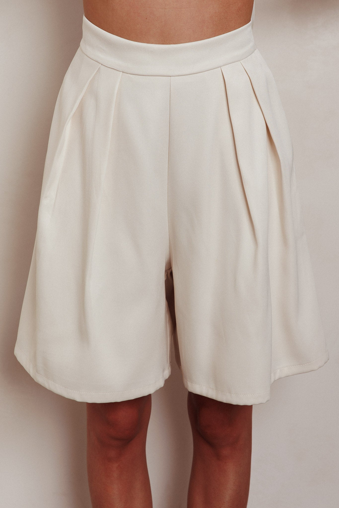 Janna | Women's Wide Leg Shorts with Invisible Back Zipper | Stylish Comfort for Any Occasion