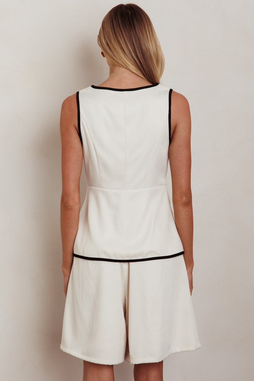 Janna | Women's Wide Leg Shorts with Invisible Back Zipper | Stylish Comfort for Any Occasion
