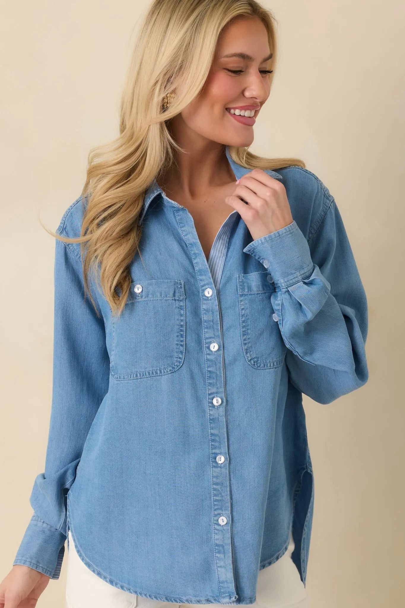Women's Laid Back Luxe Medium Wash Denim Button-Up Shirt | 100% Tencel 4