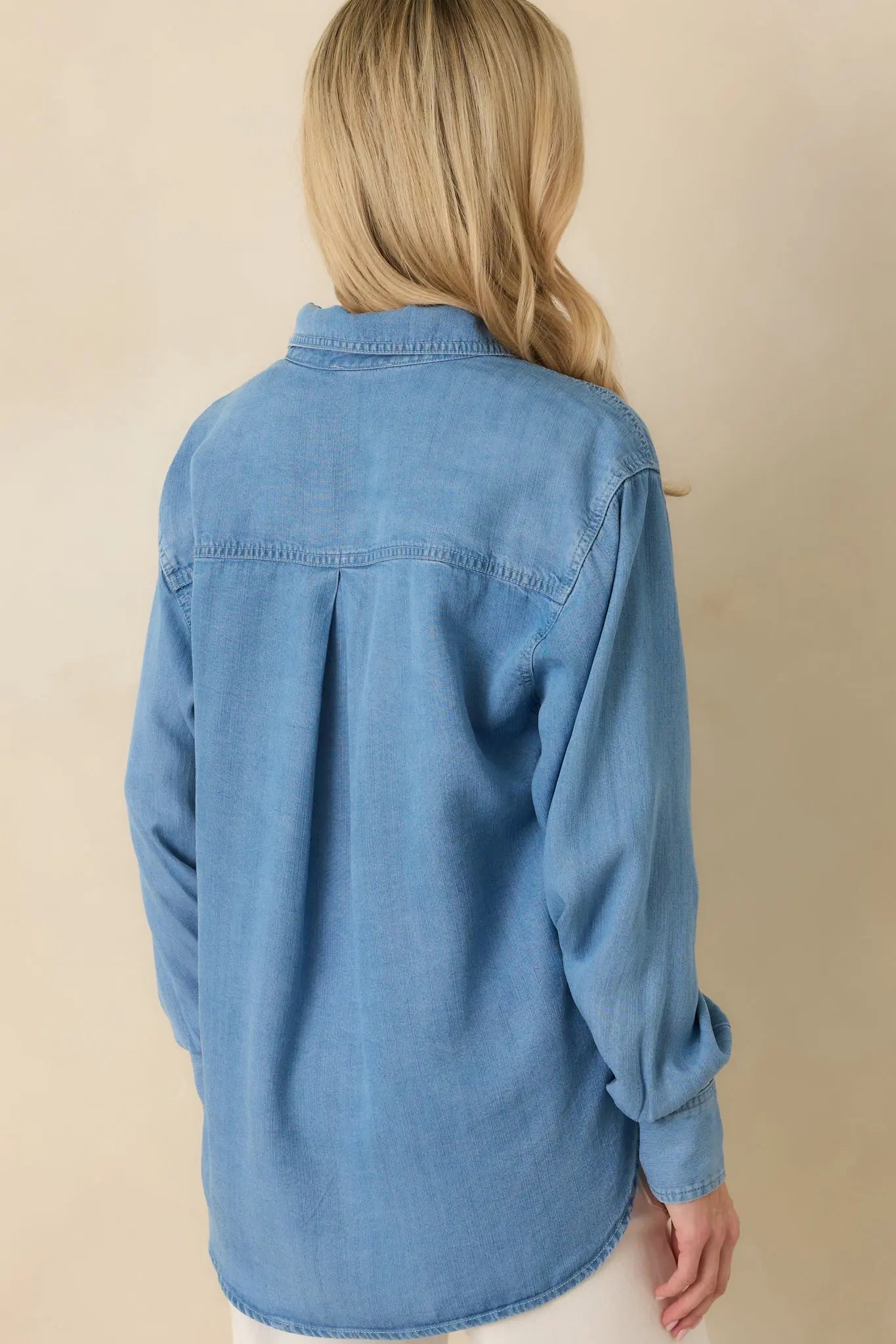 Women's Laid Back Luxe Medium Wash Denim Button-Up Shirt | 100% Tencel 7