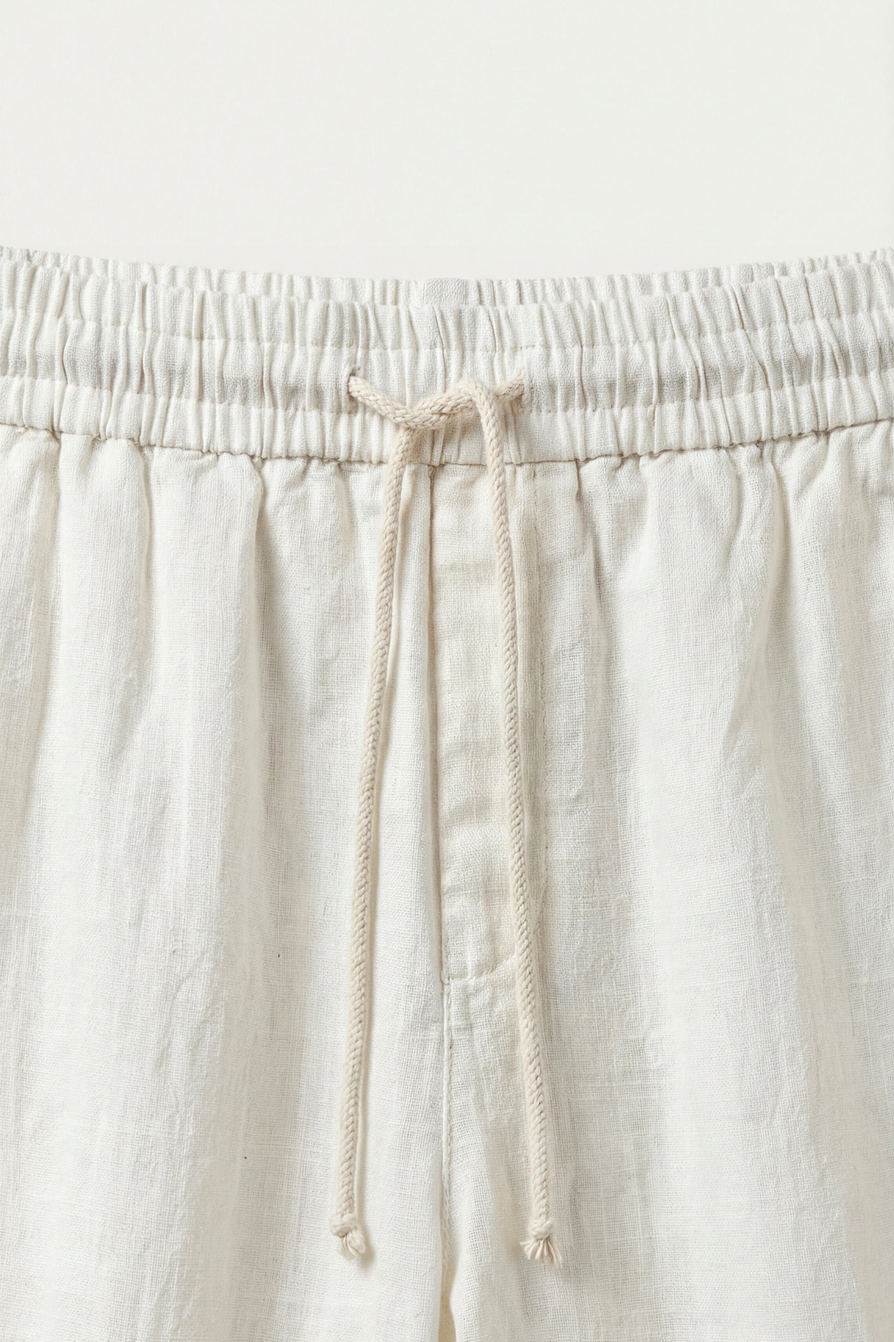 Lecce Collection | Linen Drawstring Shorts with Breathable Weave | Relaxed Fit for Ultimate Comfort