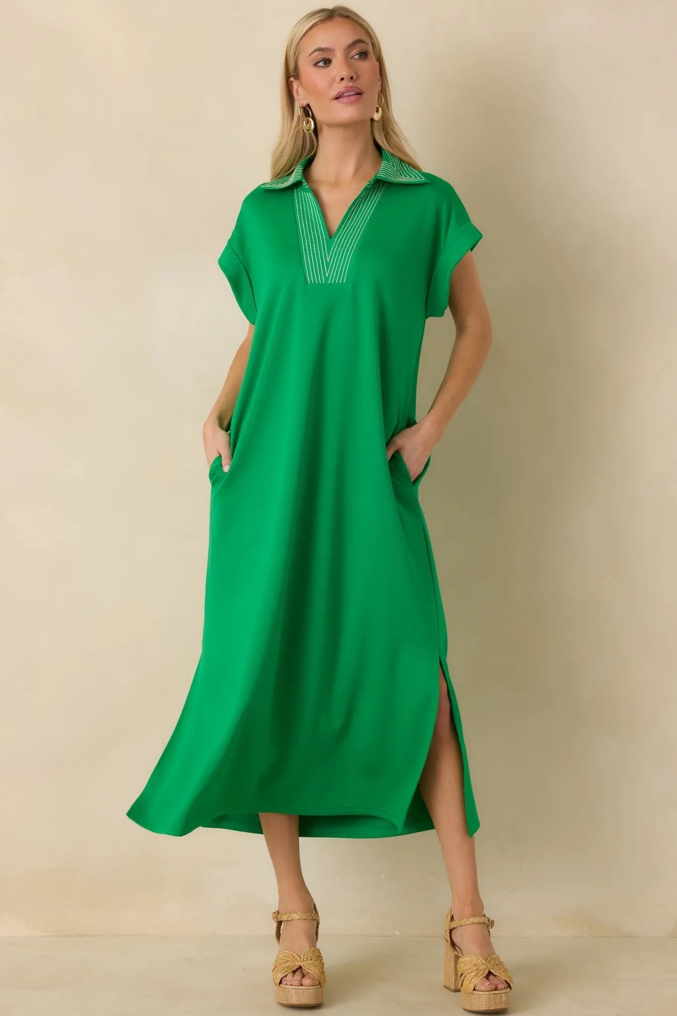 Women's Let It Play Out Green Knit Contrast Detail V-Neck Short Sleeve Midi Dress | 50% Rayon 4