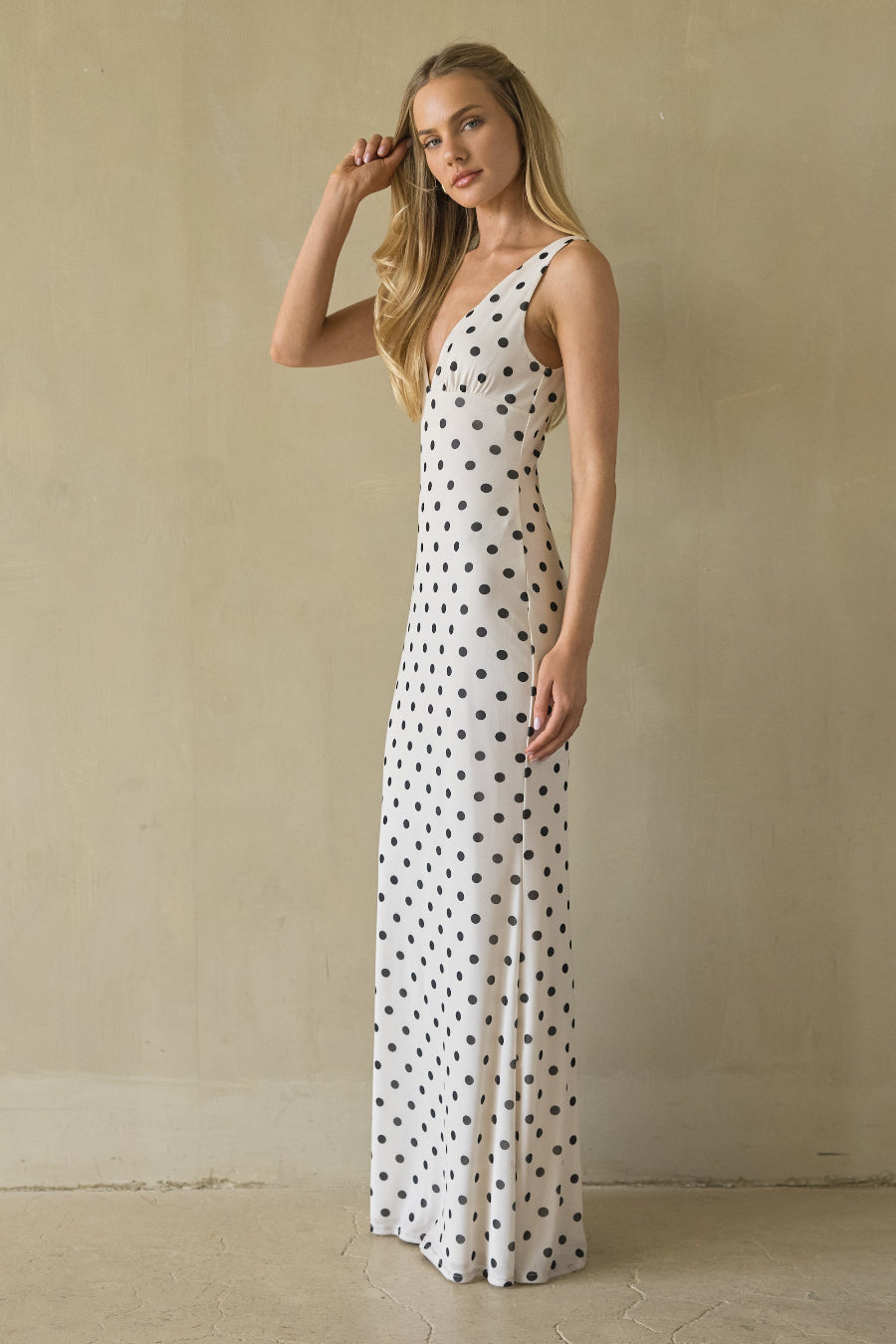 Lettie Collection | Sleeveless Maxi Dress with Polka Dot Print | Elegant Long Dress for Effortless Style