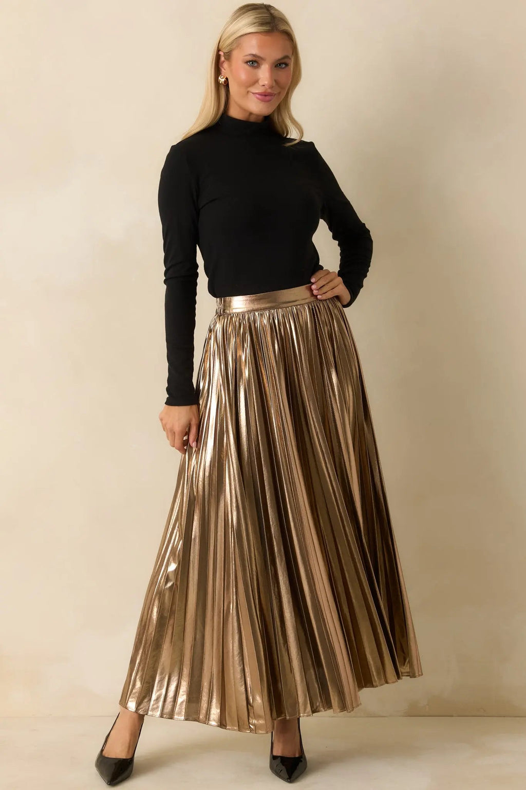 Women's Light the Night Bronze Metallic Pleated Maxi Skirt | 95% Polyester & 5% Spandex 1