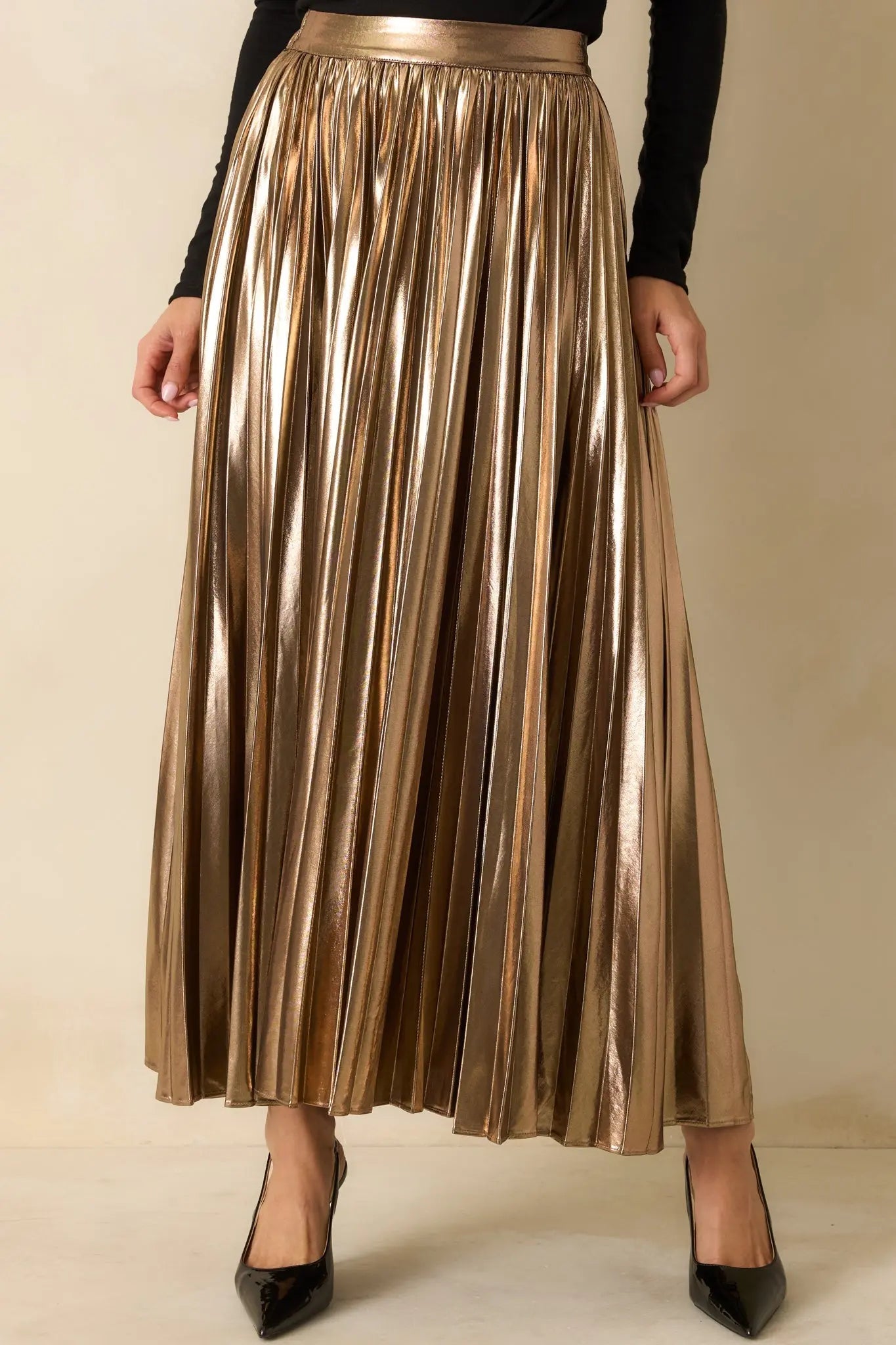 Women's Light the Night Bronze Metallic Pleated Maxi Skirt | 95% Polyester & 5% Spandex 3