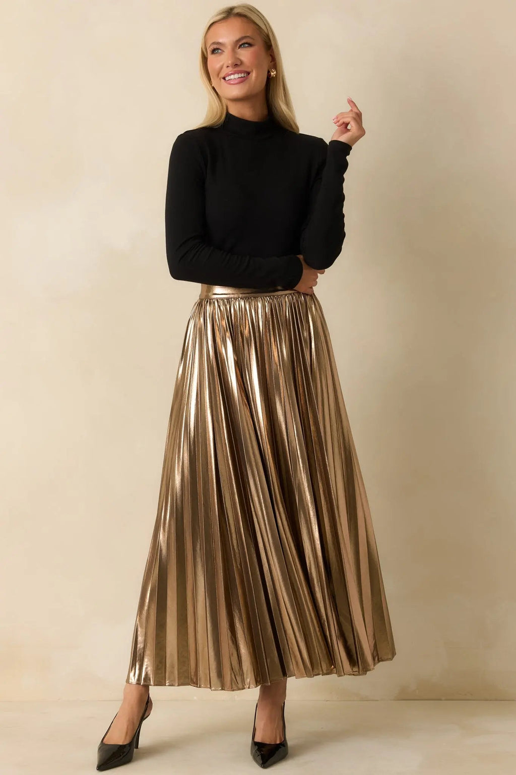 Women's Light the Night Bronze Metallic Pleated Maxi Skirt | 95% Polyester & 5% Spandex 4