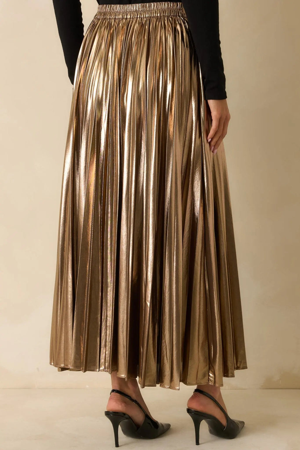 Women's Light the Night Bronze Metallic Pleated Maxi Skirt | 95% Polyester & 5% Spandex 5