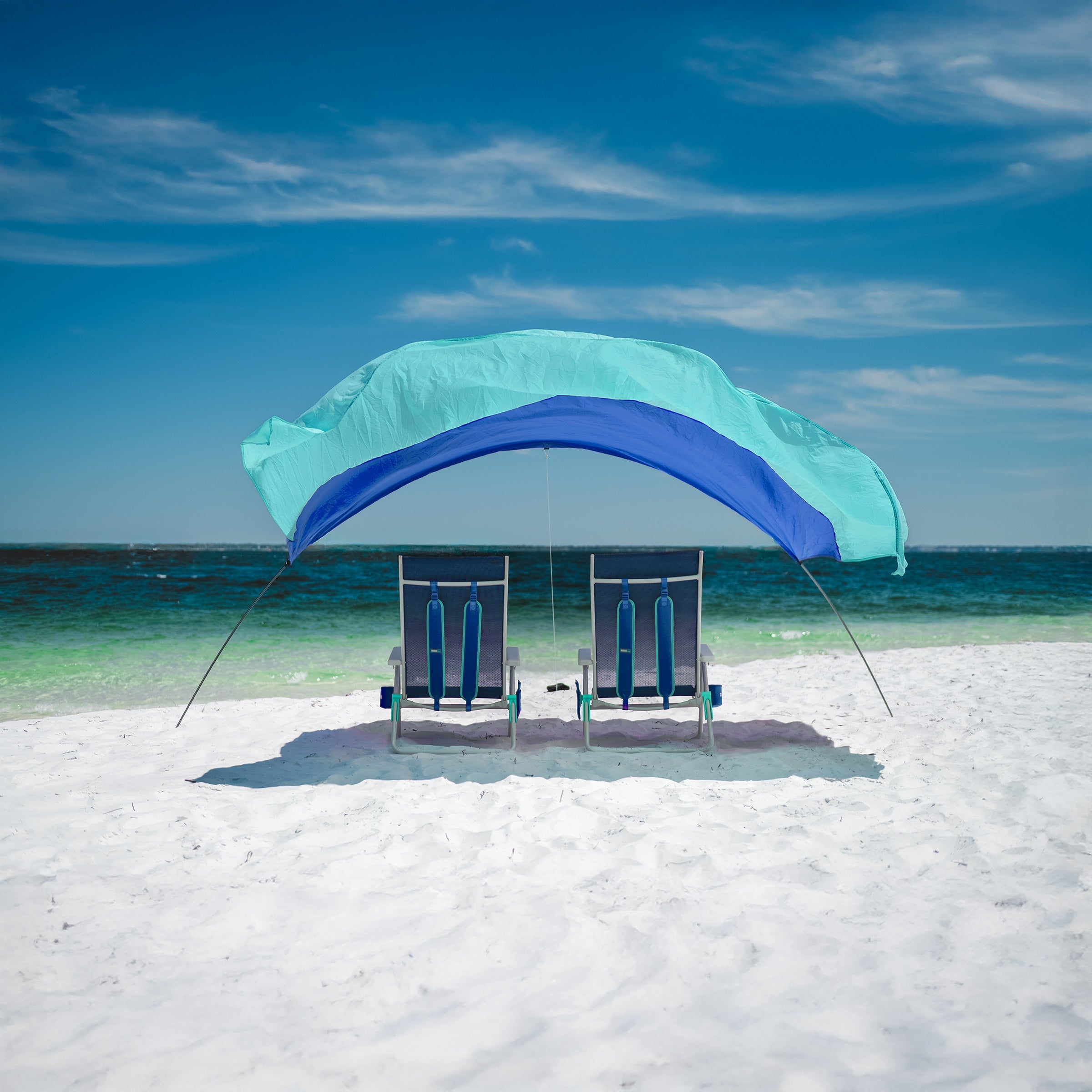 Lightweight Beach Canopy with Wind Assist for Enhanced Stability and Comfort