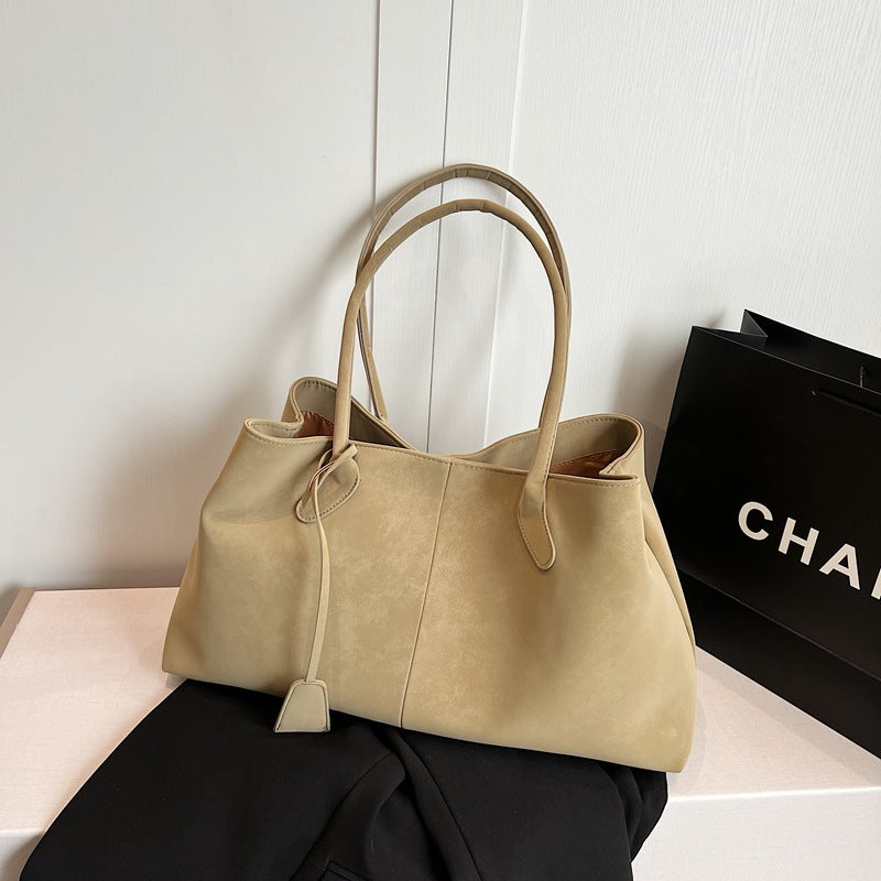 Luxe | Women's Black Tote Bag with Spacious Interior & Ergonomic Handles | Stylish Faux Leather for Everyday Use