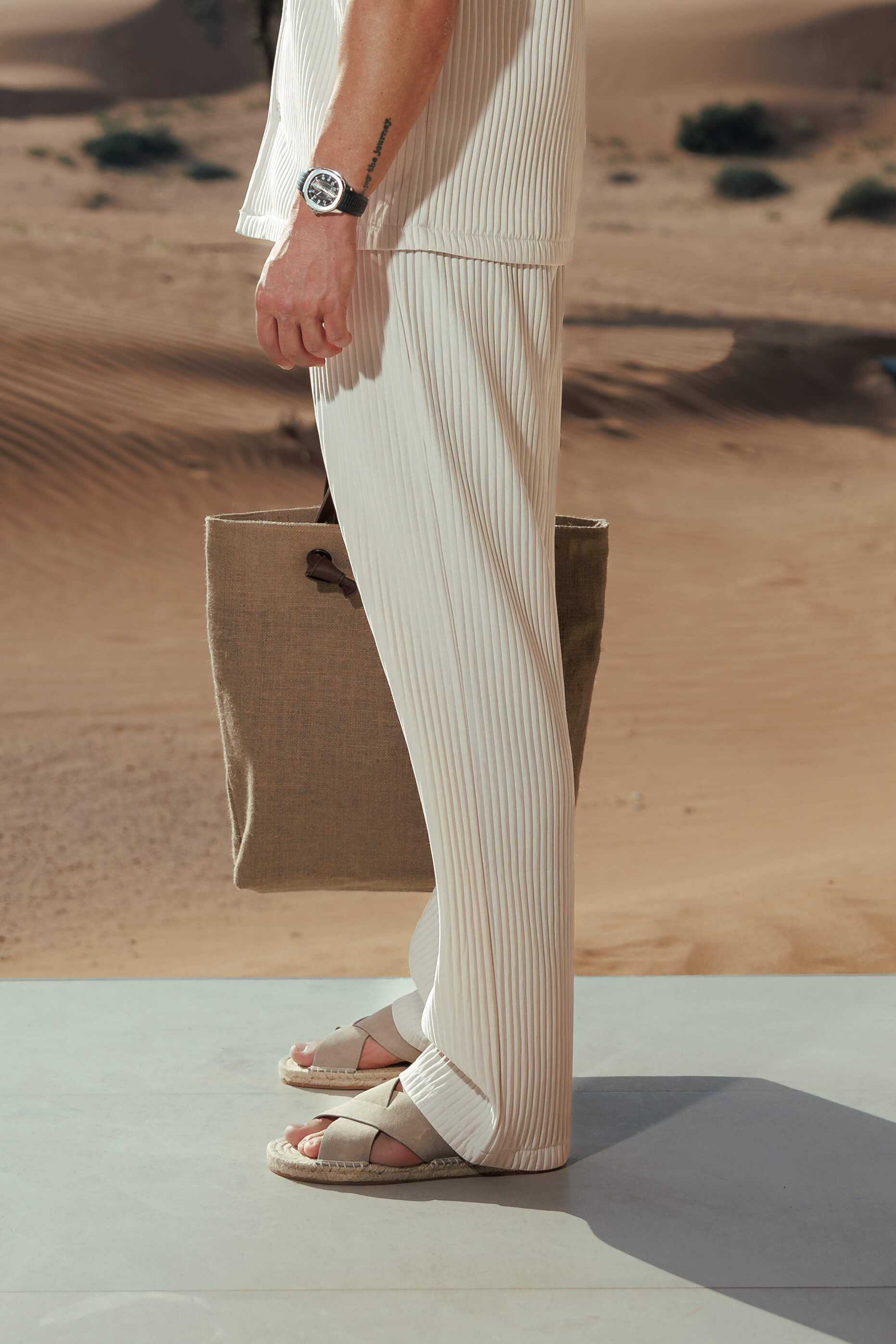 Men's Trousers | Lightweight Pleated Chinos with Adjustable Waist | Comfortable Fit for Everyday Style