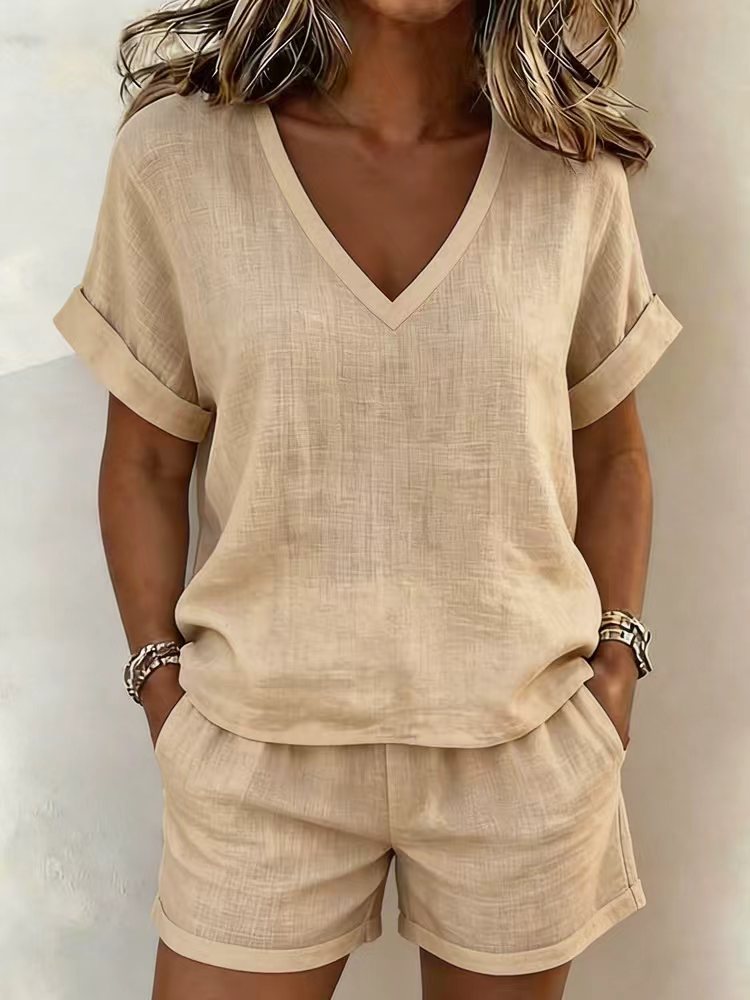 Khaki V-neck top and cuffed shorts two-piece set