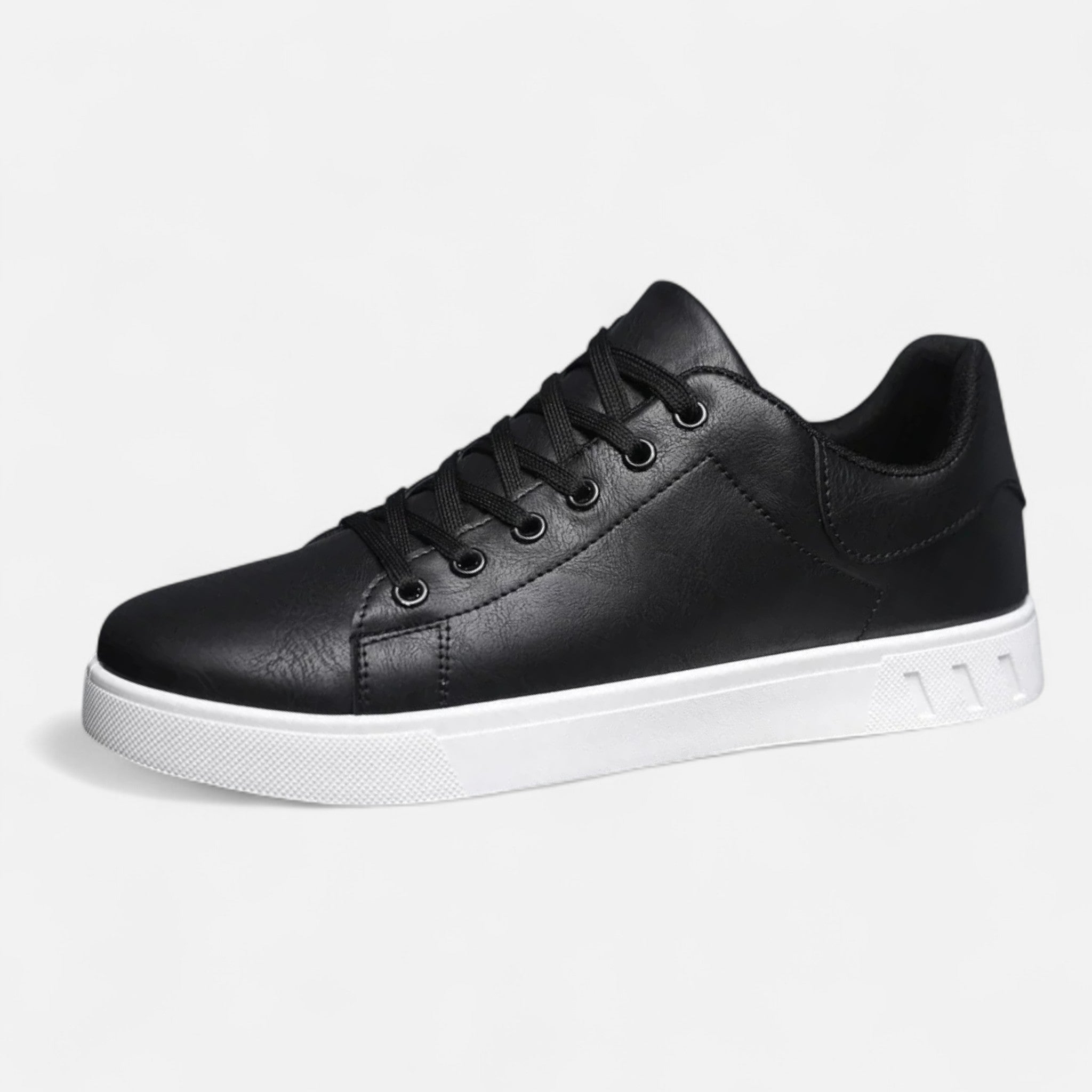 Old World | Men's Classic Sneakers