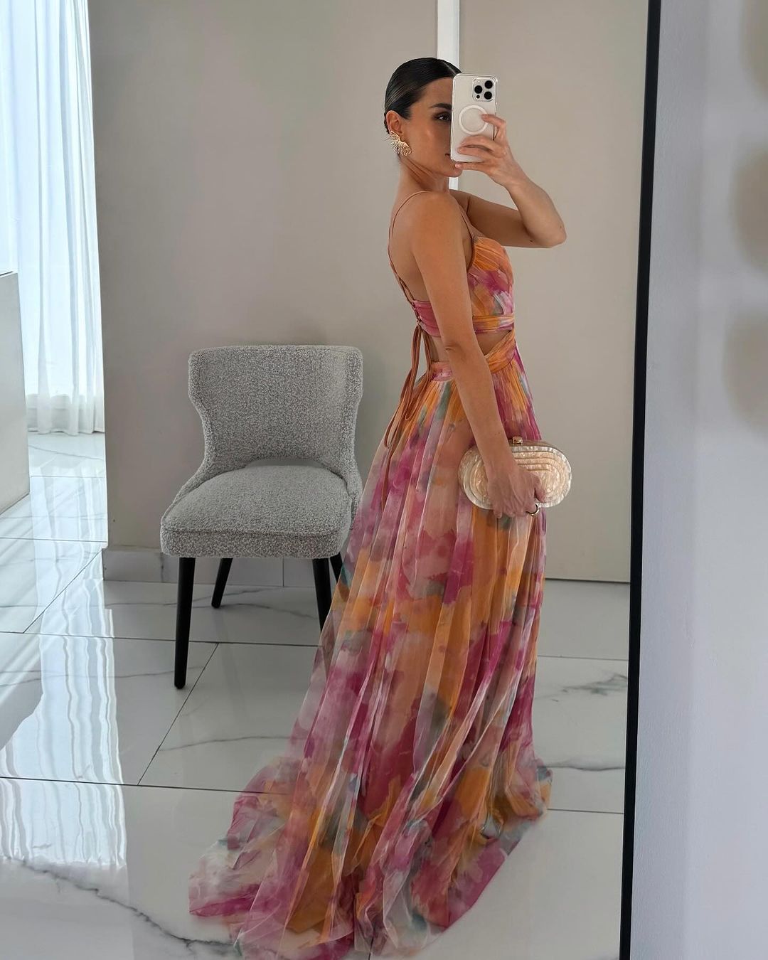 White Maxi Dress with Flowing Silhouette – Elegant Design