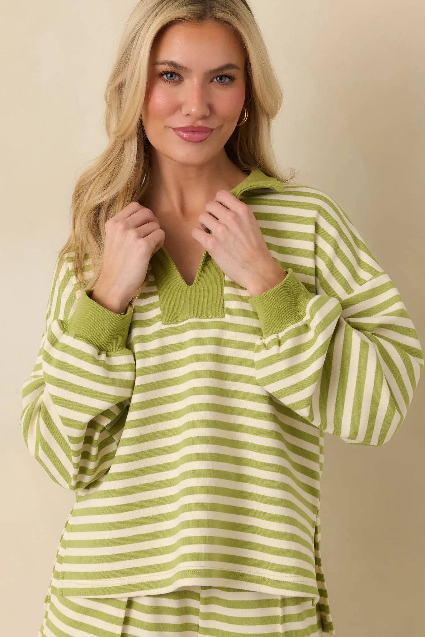 Women's Smooth Strides Matcha Green Stripe Long Sleeve V-Neck Lounge Top | 50% Polyester 4