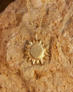 Solea Collection | Gold Necklace with Sun-Inspired Design | Elegant Accessory for Daily Inspiration