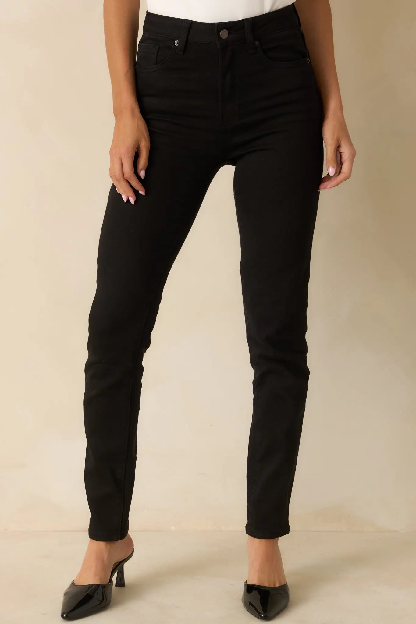 Women's The Edge of It Black Stretch High Waist Jeans | 94.4% Cotton 3