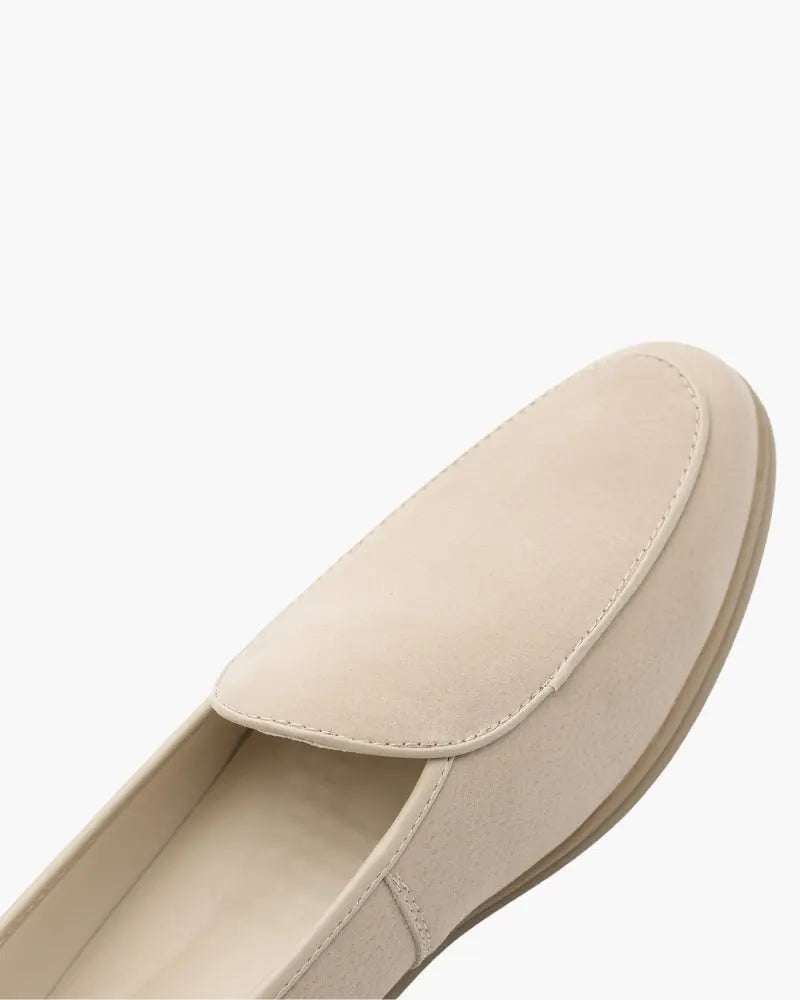 Women's The Stirling Loafer | Crafted from supple full-grain leather for a polis 2