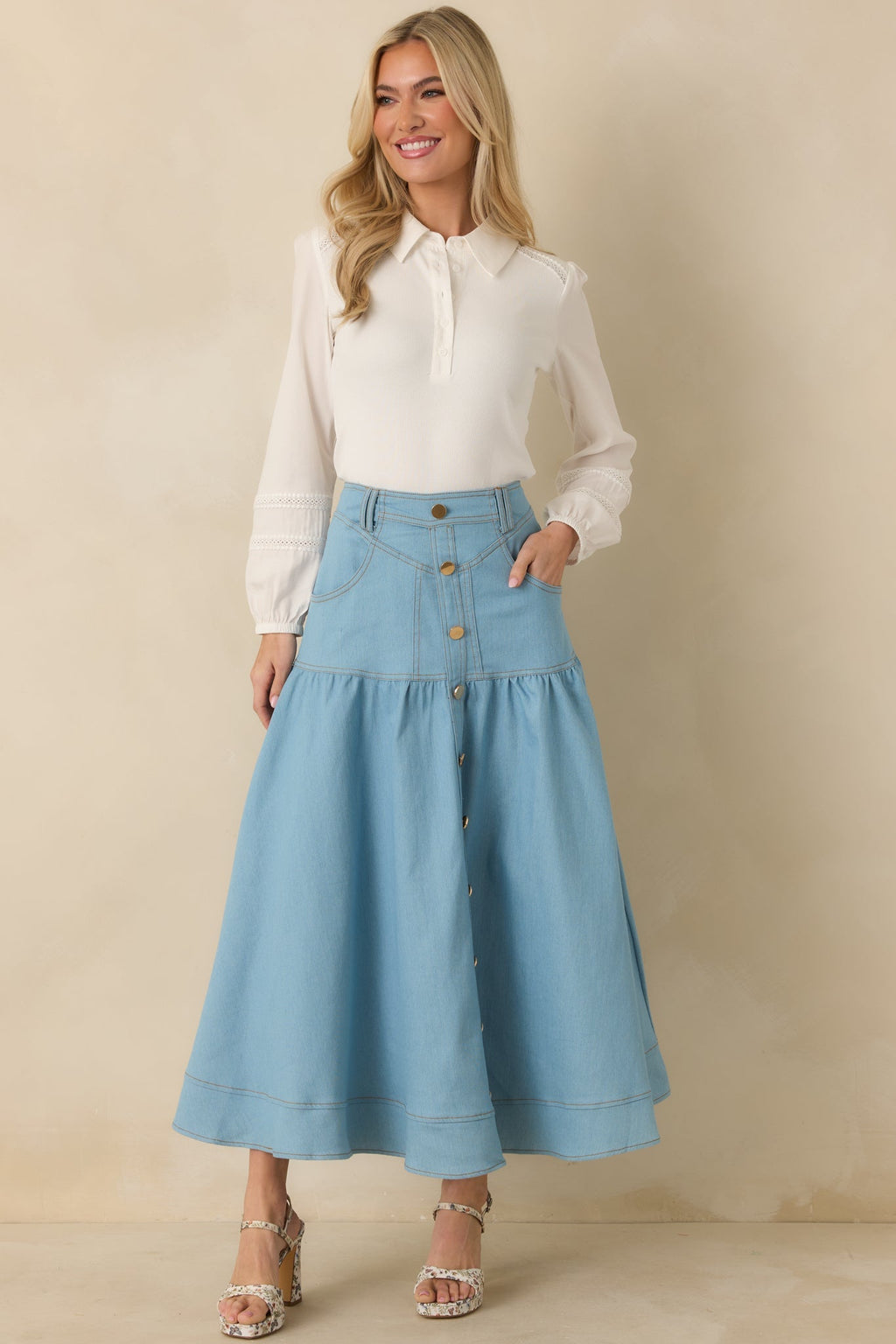Women's Town & Country Light Wash Denim Button-Down Maxi Skirt | 78% Cotton 5