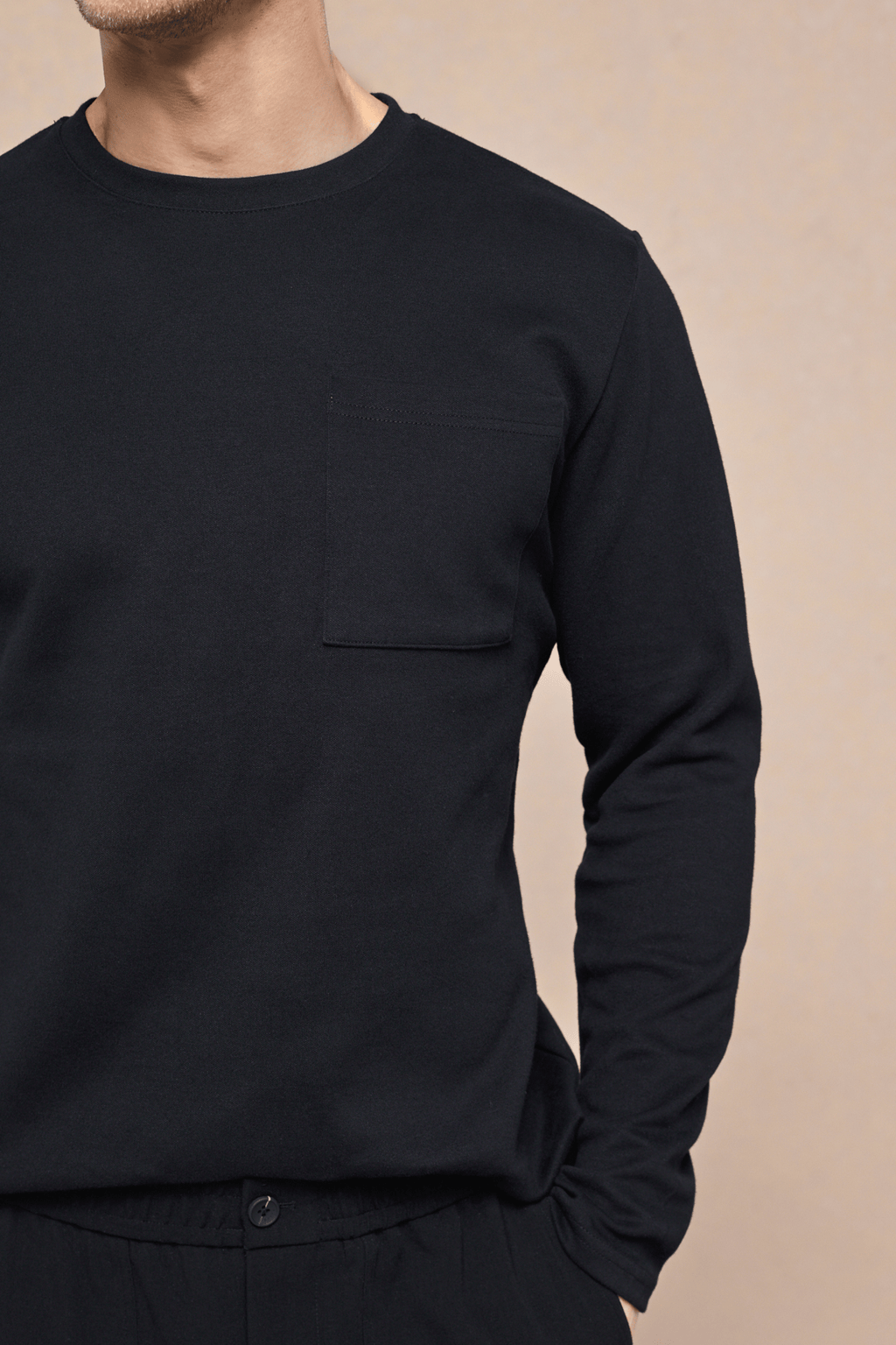 Tyler Collection | Men's Long Sleeve T-Shirt in Black with Premium Fabric | Stylish Comfort for Everyday Wear